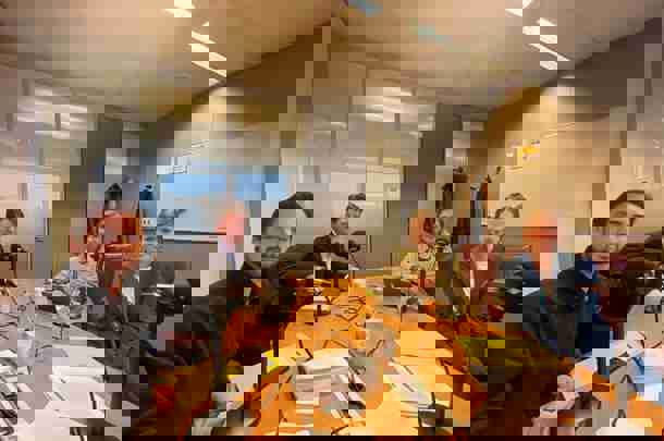 Bestuurspraat: de rol van externe adviseurs binnen de overheid  Bestuurspraat: de rol van externe adviseurs binnen de overheid