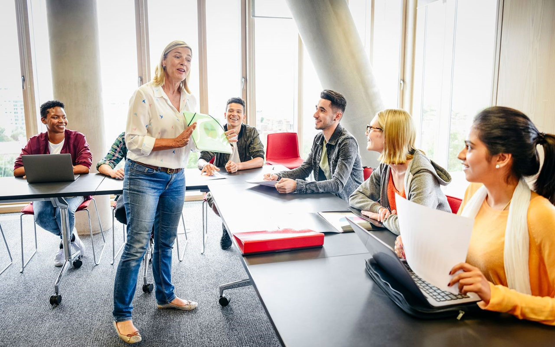 Onderzoek Implementatie&shymonitor Nationaal Programma Onderwijs 
