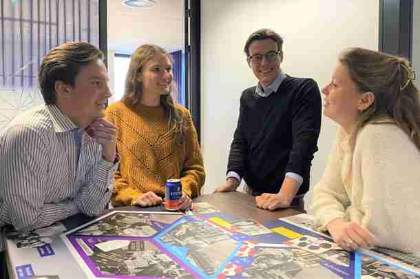 Nieuwe trainees zoeken samenwerking om eerlijke energietransitie te versnellen Trainees zoeken samenwerking eerlijke energietransitie