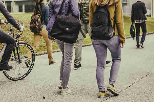 Verkeersveiligere wegen en fietspaden Verkeersveiligere wegen en fietspaden