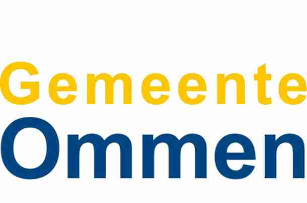 Onderzoek ombuigingen gemeente Ommen Man doet onderzoek op laptop naar ombuigingen gemeente Ommen