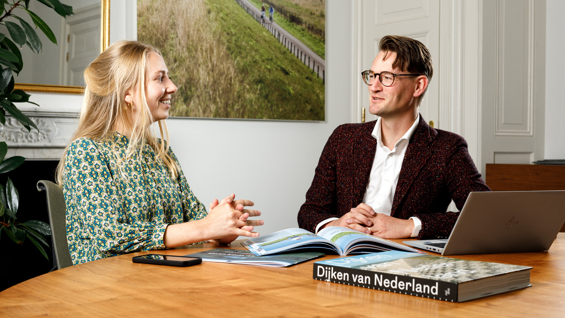 klimaattalent overlegt met unie van waterschappen collega