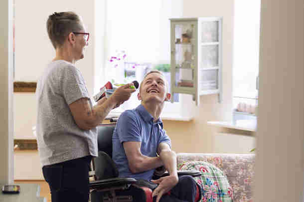 Toelichting op vergelijking kostprijs zzp’ers en loonkosten zorgmedewerkers Anouk van den Broek start als adviseur bij Berenschot