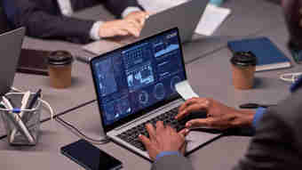 Afbeelding - Algoritmes en AI vereisen meer politieke sturing