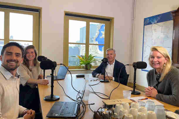 Bestuurspraat: Crimefighter of burgervader?  Bestuurspraat: Crimefighter of burgervader?