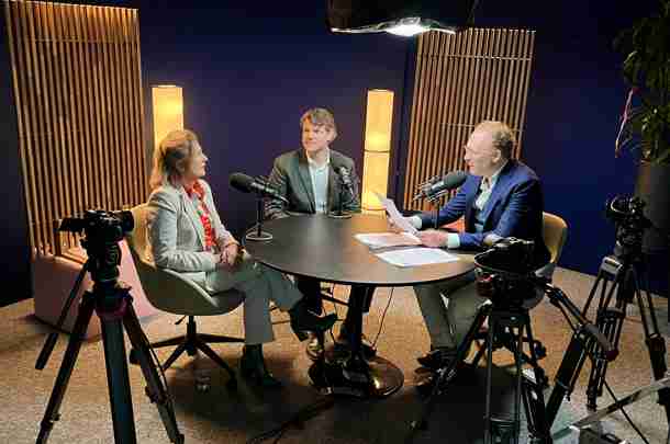 Podcast - Bestuurders aan zet tegen administratieve druk in de zorg Podcast - Bestuurders aan zet tegen administratieve druk in de zorg