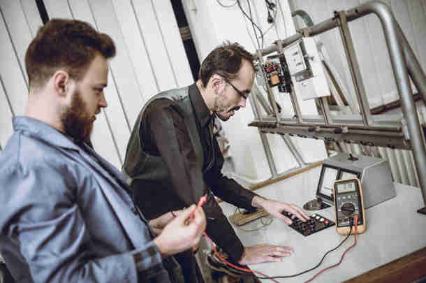 Vier ontwikkelingen dwingen installatiebedrijven klantgerichter en productiever te worden. Vier ontwikkelingen dwingen installatiebedrijven klantgerichter en productiever te worden.