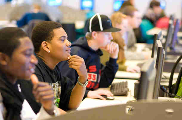 Beleidsadvies OCW omtrent ICT-basisinfrastructuur funderend onderwijs Beleidsadvies OCW ICT-basisinfrastructuur funderend onderwijs